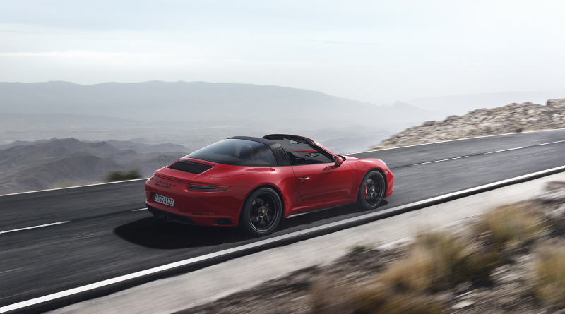 Illustration for article titled The Porsche 911 Carrera GTS Gets A 450-Horsepower Turbo Engine
